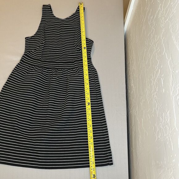 Madewell Pierside Sz M Sleeveless Striped Black & White Knit Mini Dress Pockets - Picture 6 of 11